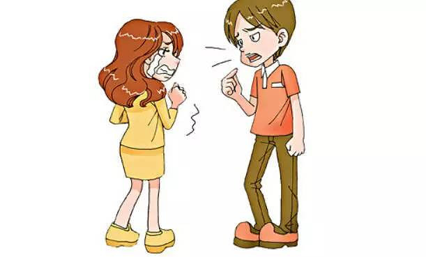 两人互不相让,互相埋怨.