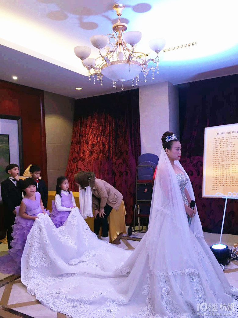 BLINGBLING女王范婚礼!