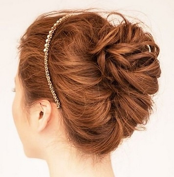 【新娘花苞头发型】气质优雅的新娘花苞头发型精选