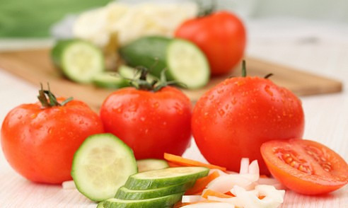 5,口淡&mdash;&mdash;喜温喜按,口淡不渴,四肢不温,大便稀溏.