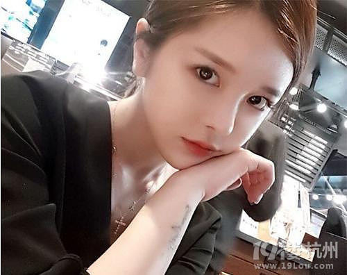 思聪又签韩国女主播 老公最爱一字眉女神-明星