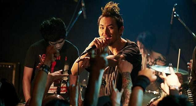 《莫西干回到故乡》松田龙平挑战死亡金属