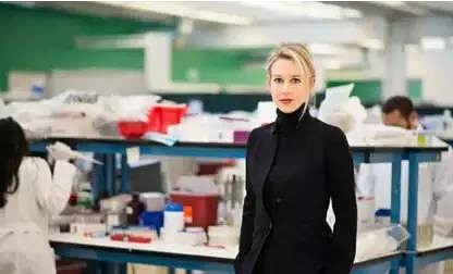 她19岁退学创业,30岁身家45亿美金,堪称女版乔