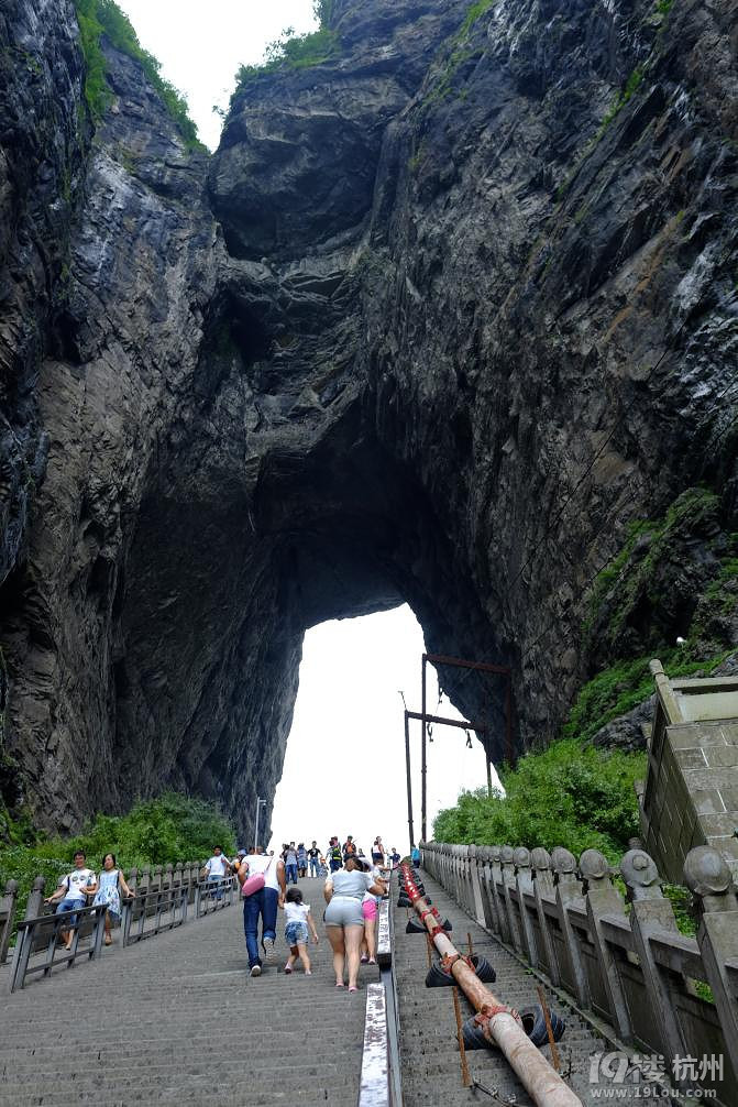 湘西自驾游：一山一世界（张家界，凤凰矮寨大桥）