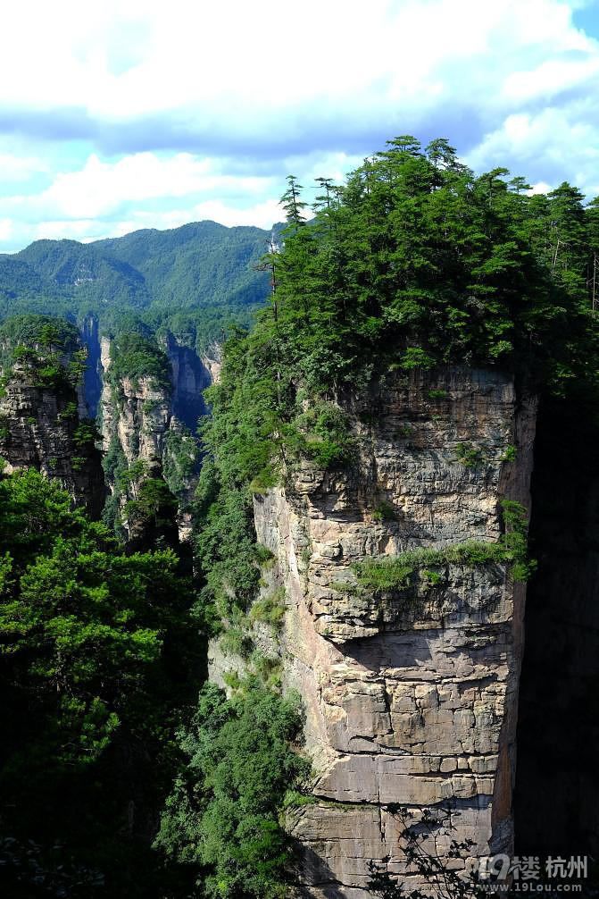湘西自驾游：一山一世界（张家界，凤凰矮寨大桥）