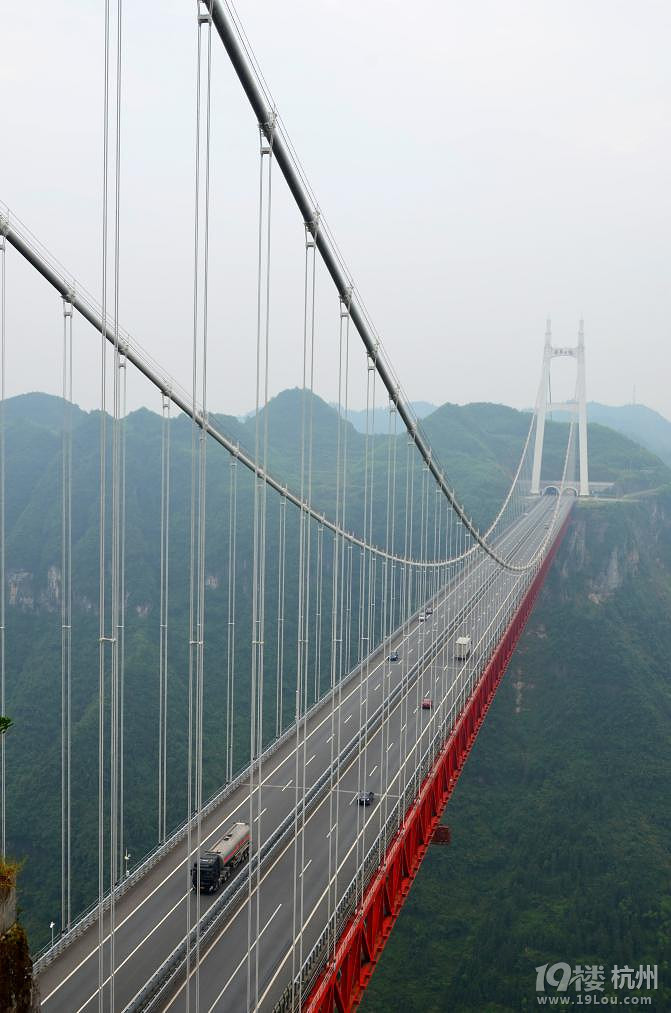 湘西自驾游：一山一世界（张家界，凤凰矮寨大桥）