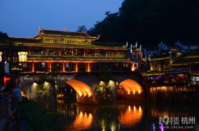 湘西自驾游：一山一世界（张家界，凤凰矮寨大桥）