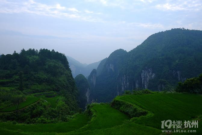 湘西自驾游：一山一世界（张家界，凤凰矮寨大桥）