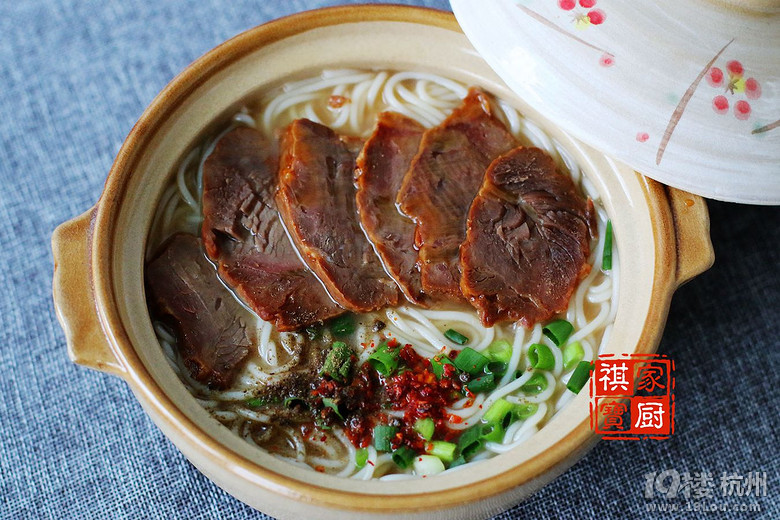  【祺宝家厨】快手菜——来一碗三珍斋牛肉粉干