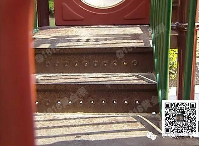 女儿玩滑梯摔倒,额头缝了四针,夫妻向物业提出