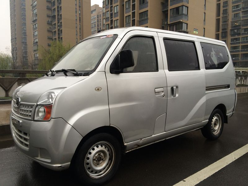 精品低价力帆面包车急需出手