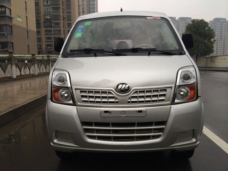 精品低价力帆面包车急需出手