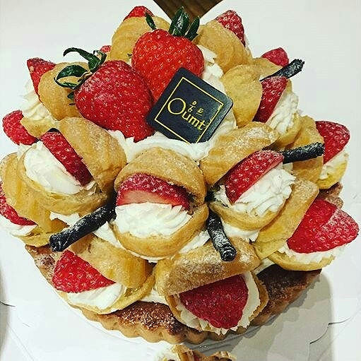 奶油草莓泡芙蛋糕-美食俱乐部-杭州19楼