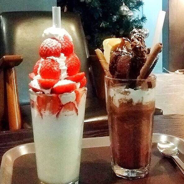 韩国?最近很火的巧克力和草莓饮品