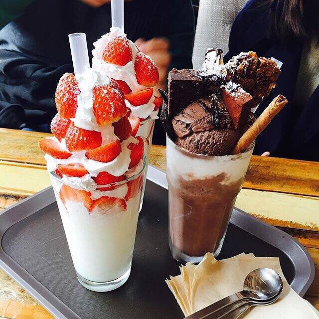 韩国?最近很火的巧克力和草莓饮品