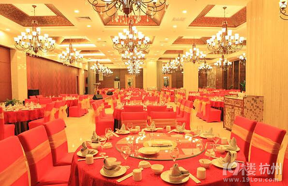 戶外婚宴場地布置 戶外婚宴場地布置的細(xì)節(jié)