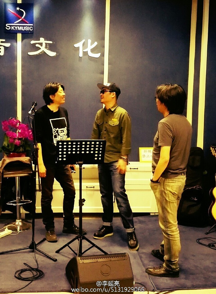 组图:老狼歌手帮帮唱摇滚老炮齐聚 汪峰现身