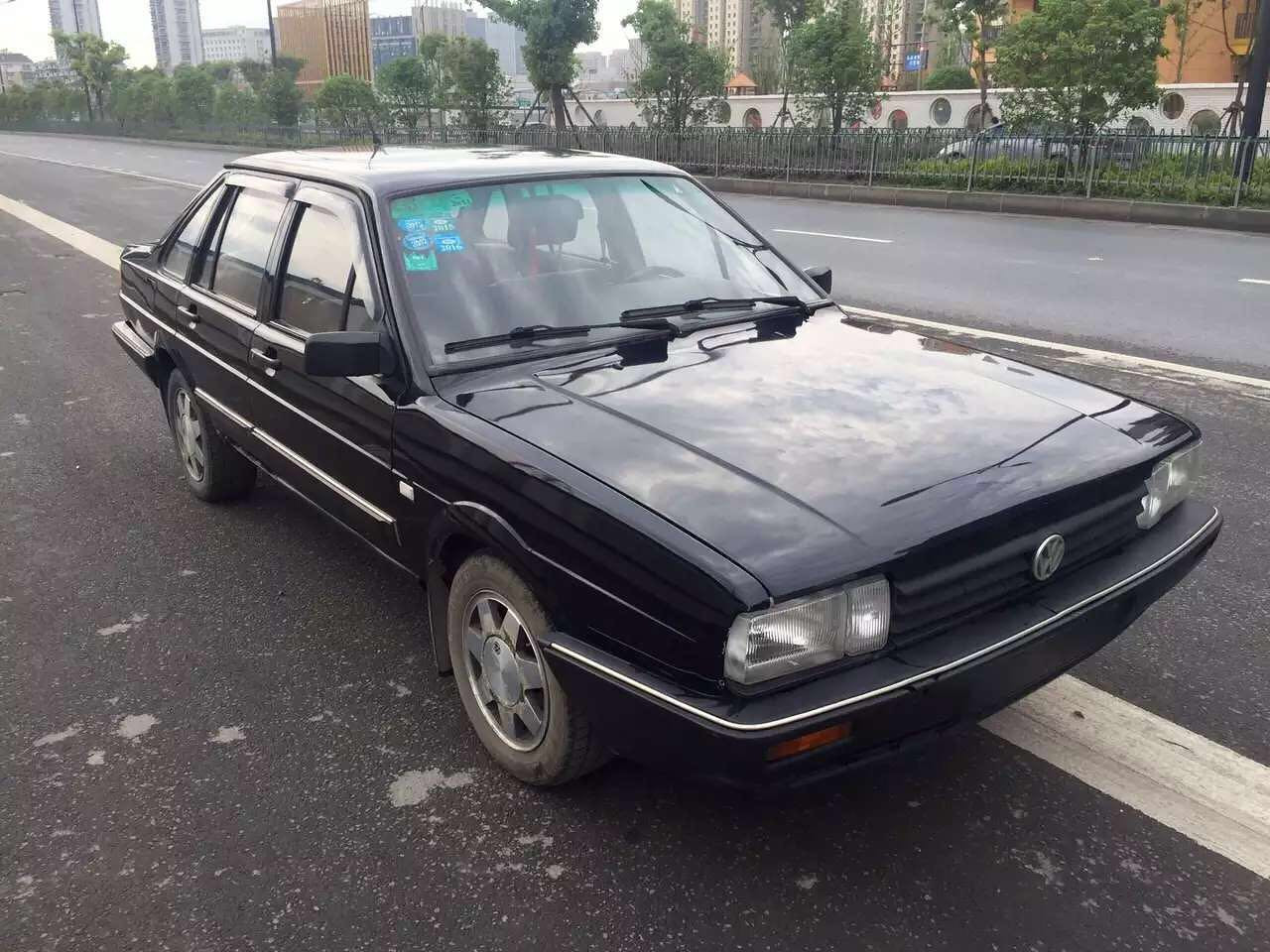 04年黑色普桑,车况很好,无大事故,开起来超爽