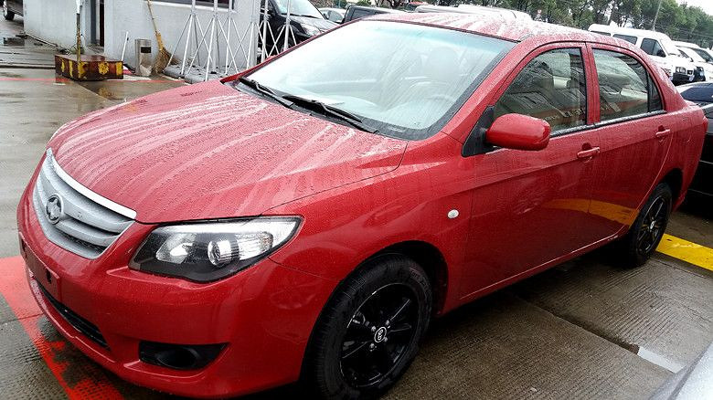 比亚迪l3 枣红色 美女精品一手车,私家车寄卖,急急急!