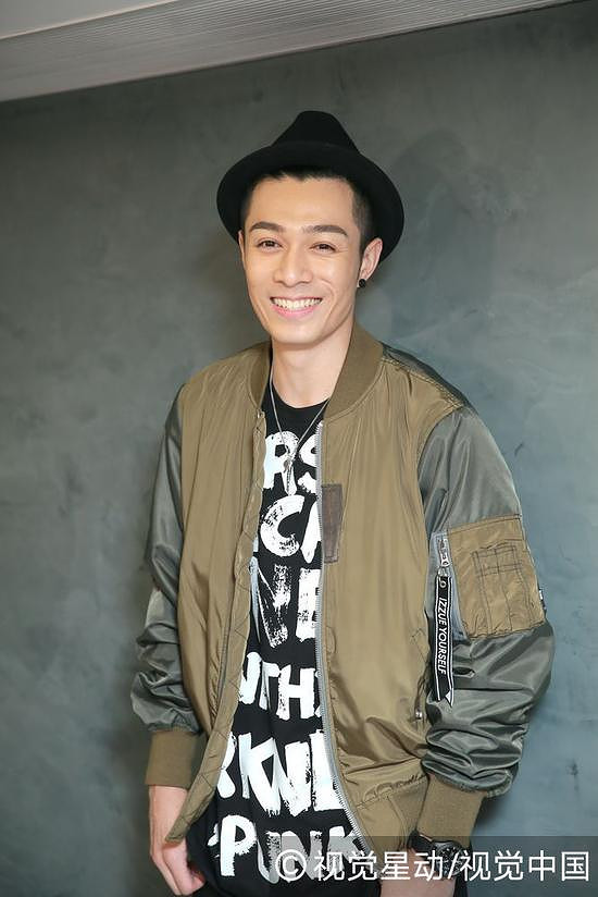 周柏豪携友宣传电影 否认曾与余文乐不和