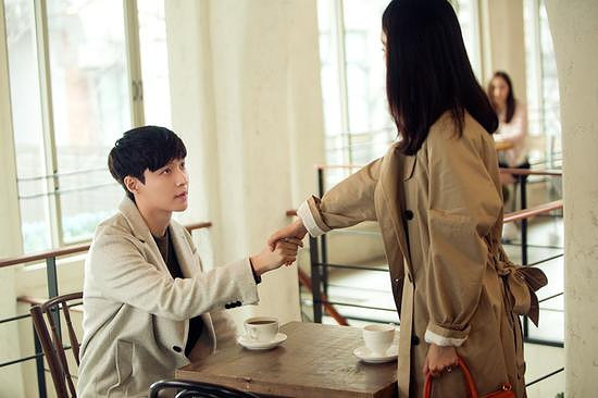 李沁加盟《闭嘴!爱吧》 身陷兴晶三角恋