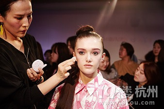 东京艺术美妆X 首尔街头风尚 灵感碰撞潮流之夜