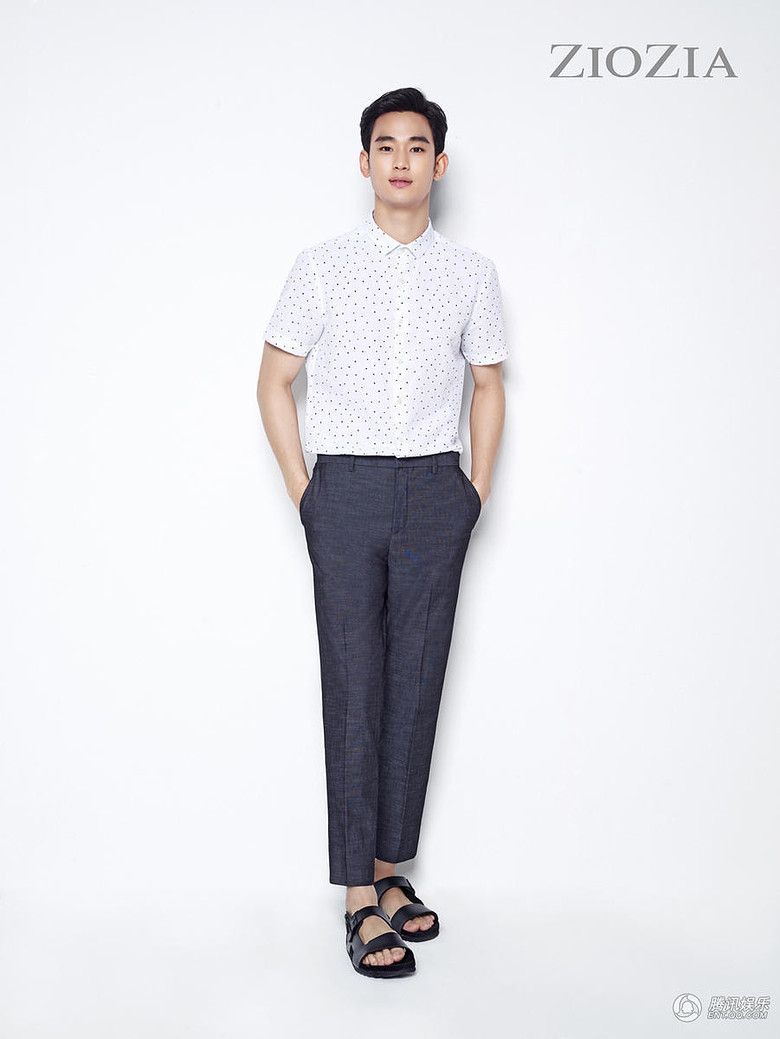 高清:金秀贤变身精干职场男 休闲正装显清凉