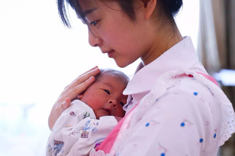 他们令人心疼,更让人敬佩!《杭州医生12.5个小