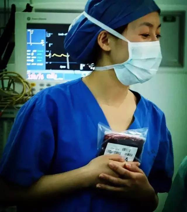 他们令人心疼,更让人敬佩!《杭州医生12.5个小