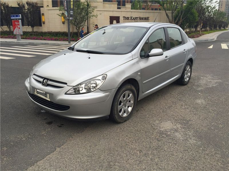 精品座驾 07年标致307【精品】 银色