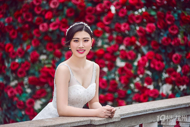 办婚礼真的是件很辛苦的事，有同感的进~