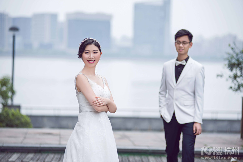 办婚礼真的是件很辛苦的事，有同感的进~