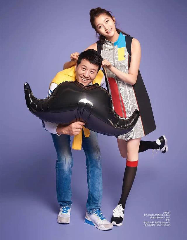 被关晓彤和爸爸的合影暖到:老爸,我要找你这样的男友