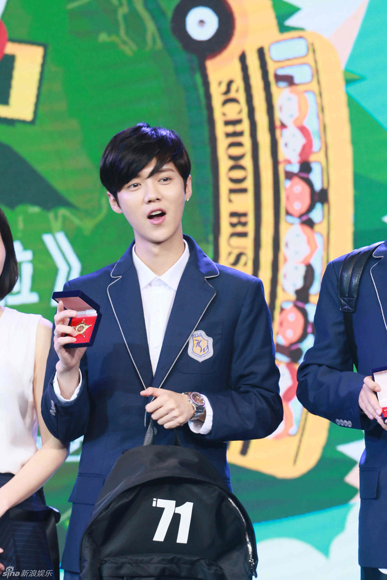 组图:《我去上学啦》鹿晗大张伟感情相互交织