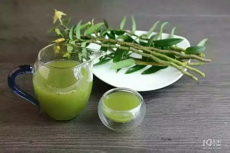 鲜榨铁皮石斛汁铁皮石斛鲜榨汁有两种做法