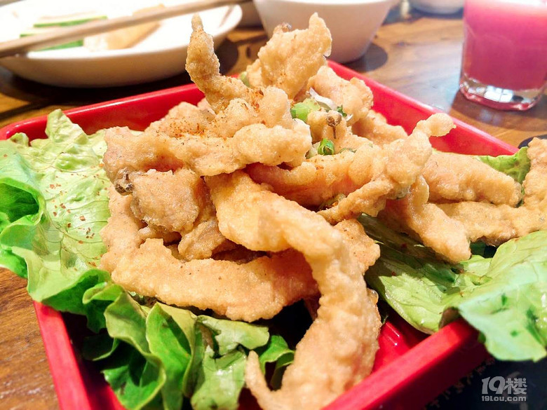 【8隊】熱浪濤濤，依舊不忘勤快的涮著火鍋！