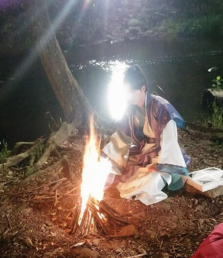 韩《步步惊心》吻戏首曝光! 李准基IU深情贴吻