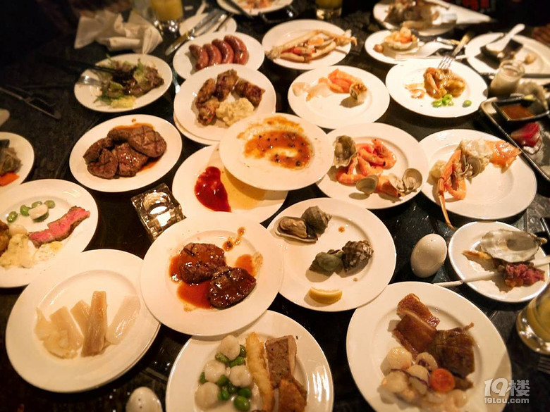 【最愛(ài)自助】無(wú)盡的美食征途，必然是不能錯(cuò)過(guò)最愛(ài)的自助大餐！