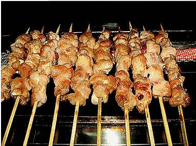 卫生无保障 原料来源渠道不透明,有可能挂羊头买狗肉,加工过程的卫生