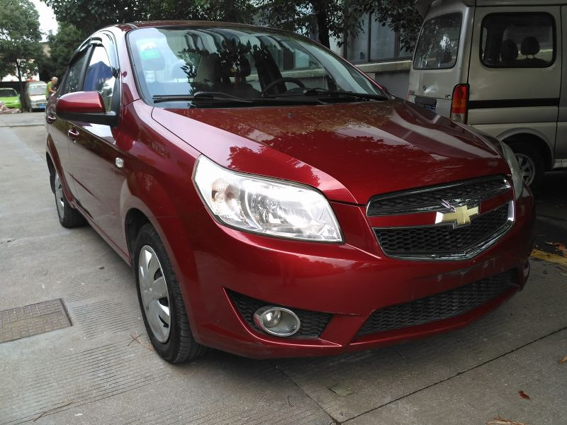 急甩 急甩 雪佛兰乐风1.4mt 枣红色