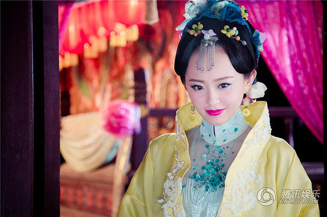 孙耀琦《六扇门》剧照曝光 腹黑女红唇性感撩人