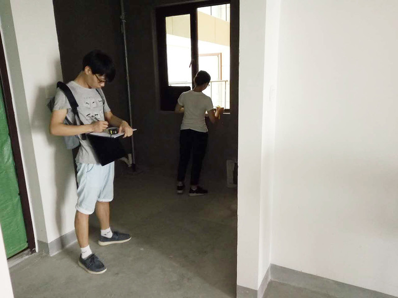 ������������˲ţ��в�װ�εڰ���ʵϰ��ת������¡�ؾ���