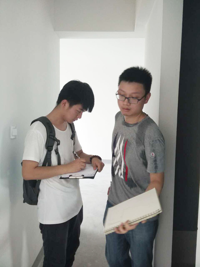 ������������˲ţ��в�װ�εڰ���ʵϰ��ת������¡�ؾ���