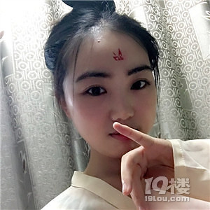 有耳朵的萌物MM 我不想当伴娘了 我要嫁出去