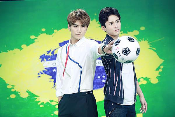 张思帆助张哲瀚夺冠 《半妖倾城》里被嫌猪队友