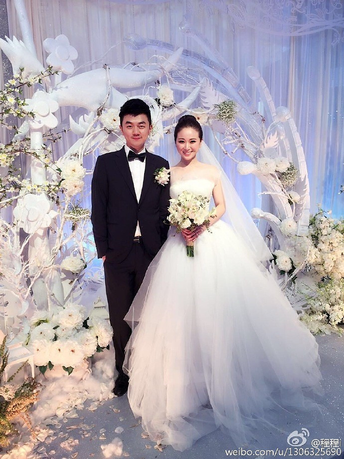 《我爱记歌词》的超级领唱大婚,婚礼现场跑男团成员都出现了.