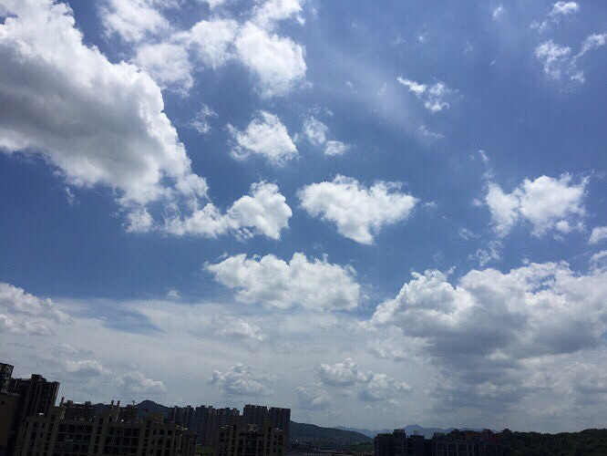 艳阳高照说好的台风没看到