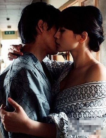 倪妮张静初柳岩 揭女星和老外激情戏销魂瞬间