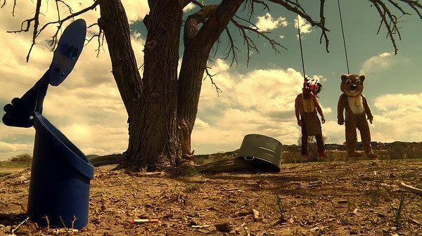 一周美剧:鲨卷风4爆笑播映 传教士迎季终