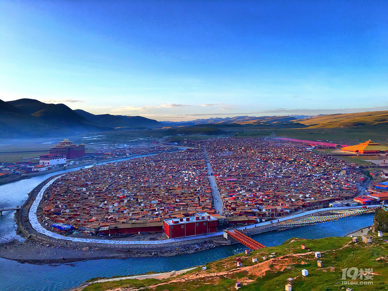 佛之旅——亚青寺